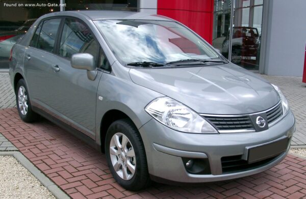 Nissan Tiida Sedan